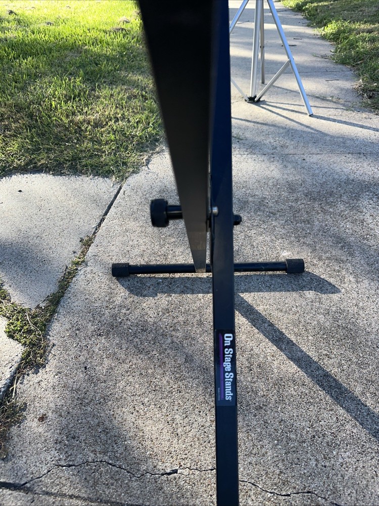 On-Stage KS7190 Single X Keyboard Stand