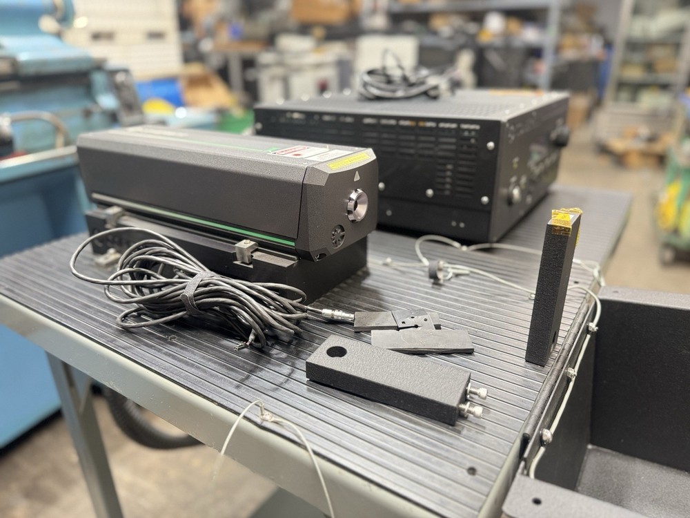 Coherent VERDI-2W Laser System 1124331 with Laser Head,Diode Pumped Solid State