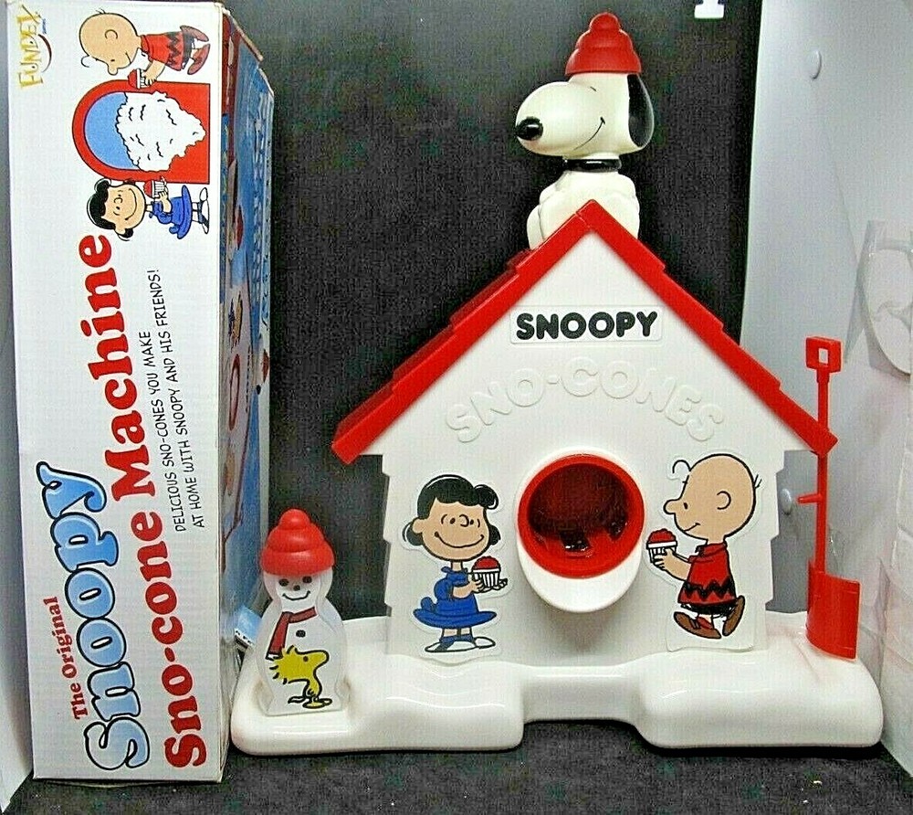 Peanuts The Original Snoopy Sno-Cone Machine in Box