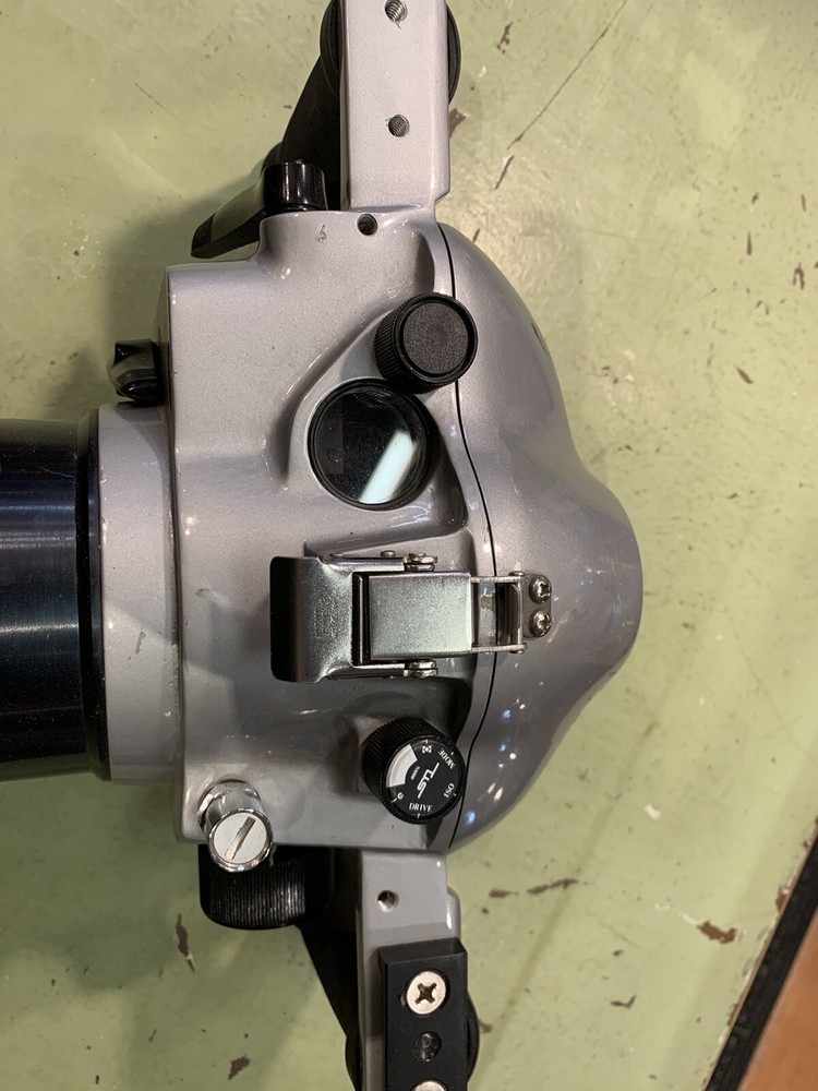 Underwater Scuba camera and flashlight with accessories