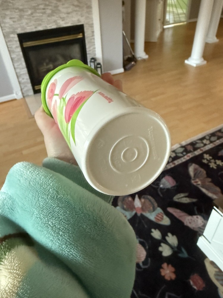 Tupperware Tulips Tumblers With Lids