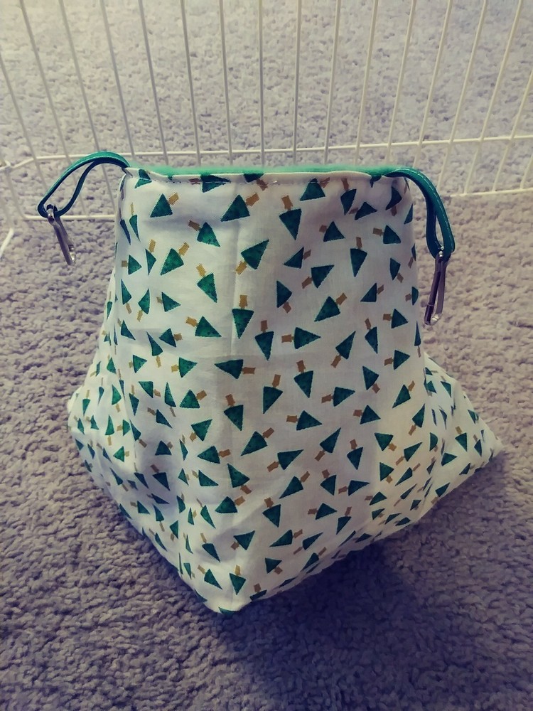 Ferret Corner Sack - Christmas Trees Pattern
