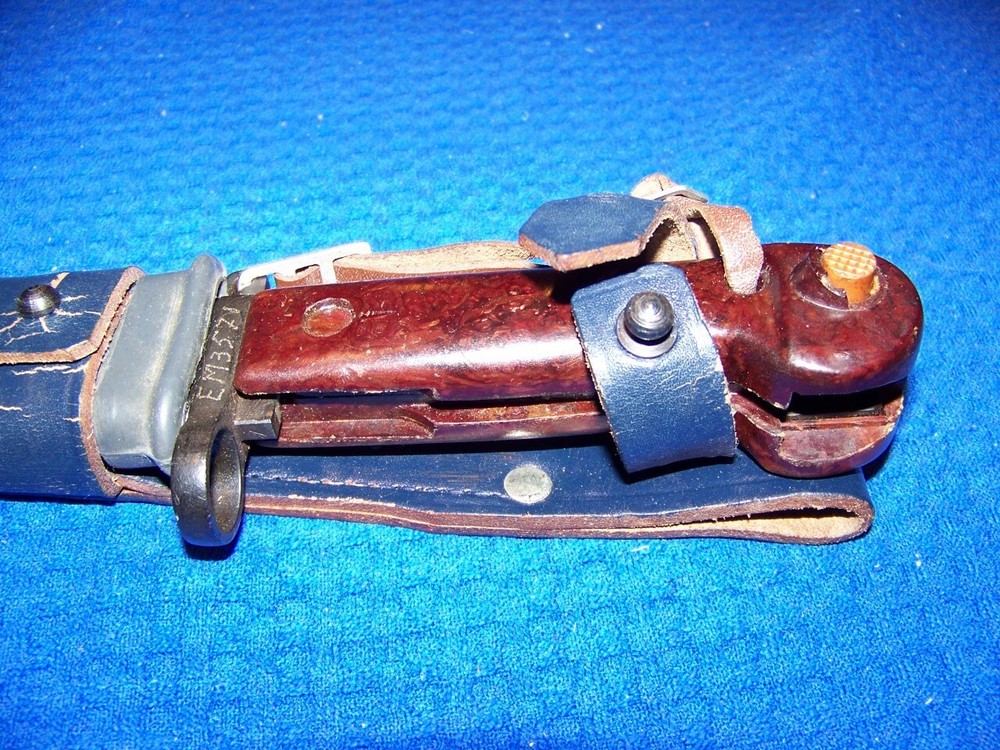 Romanian /BAKELITE KNIFE "BLUE LEATHER" ROMANIAN GUARD UNIT...RARE FIND!!