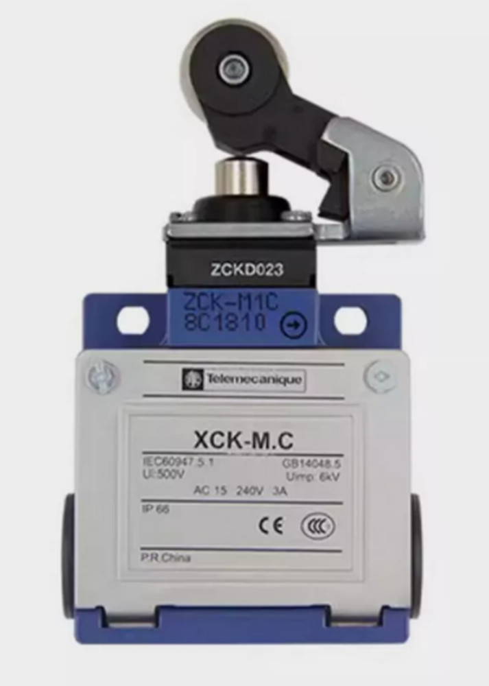 New In Box Schneider XCKM123C Limit Switch