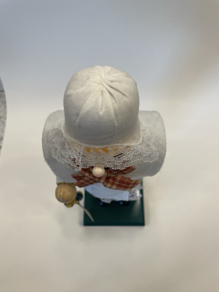 Nutcracker Limited Edition 2009 Fall Harvest Thanksgiving 14”- Woman w/ corn