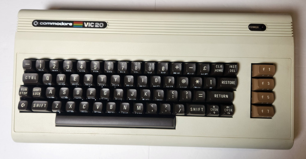 Vintage Commodore Vic 20 Computer Tested Powers New Capacitors