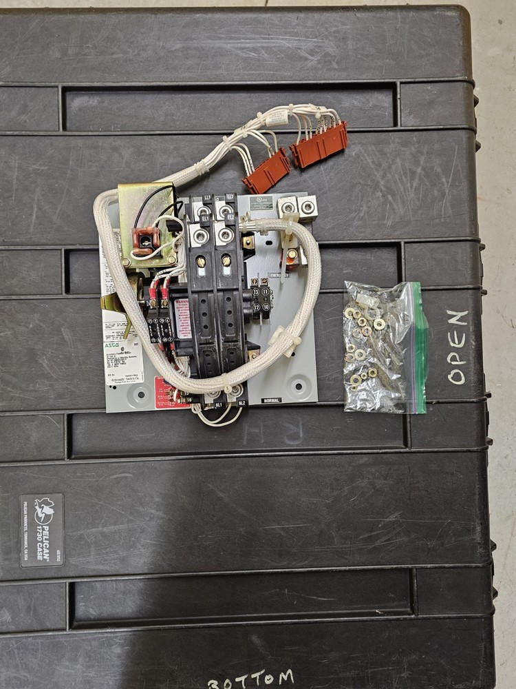 asco series 300 automatic transfer switch (240V) 104A