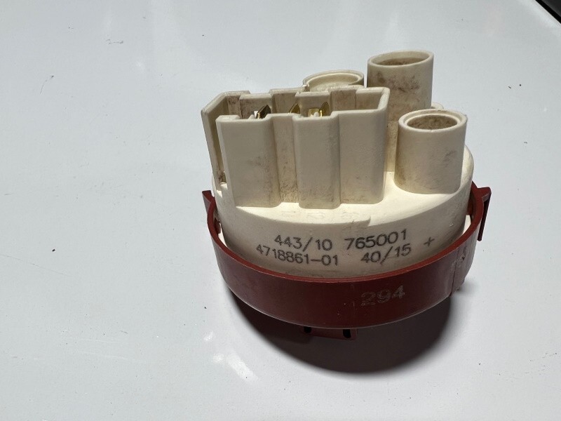 Wascomat Gen 6 Electrolux 4718861-01 Washer Level Control [Used]