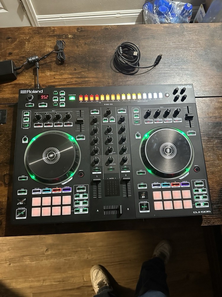 Roland DJ-505 2-Deck Serato DJ Controller with Drum Machine