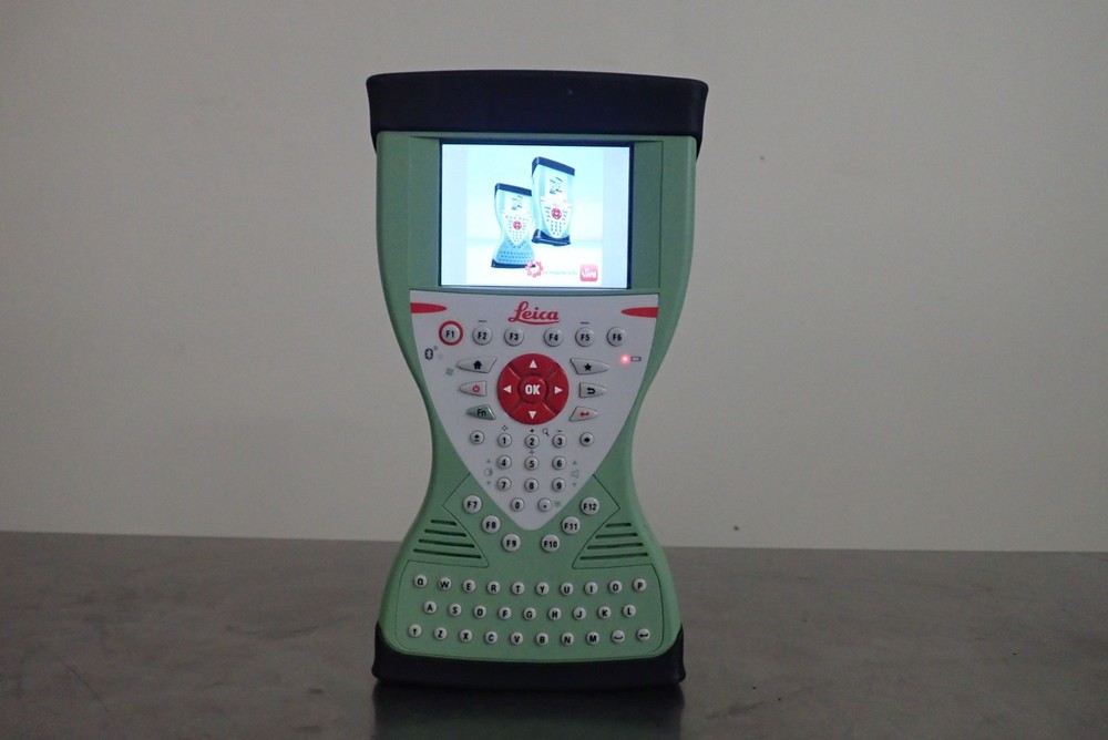 Leica VIVA CS15 Field Controller