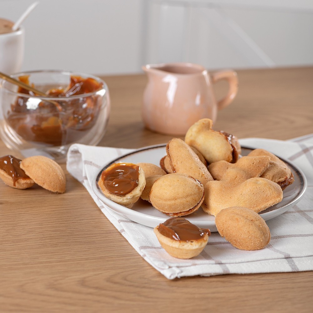 LARGE MOLD FOR BAKING NUTS AND SQUIRRELS (HAZELNUT) “SQUIRREL”