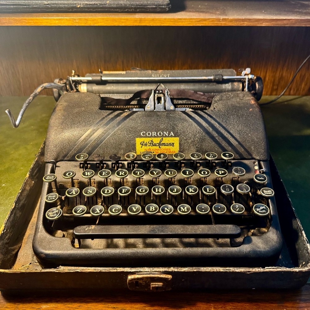 Smith-Corona 4 typewriter - partially refurbished