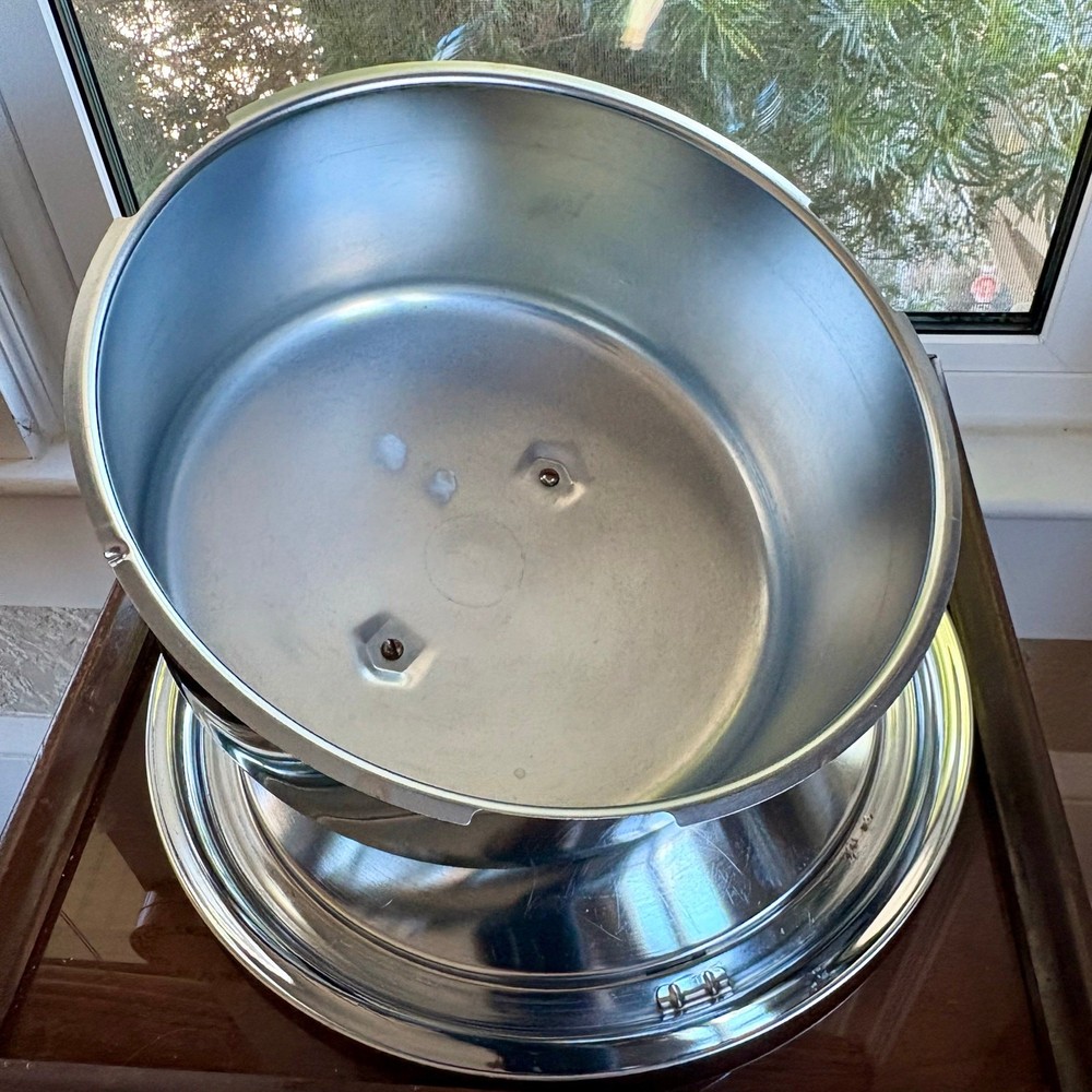 Vintage Everedy Co. Chrome Serving Dome with Locking Tray, MCM Covered Platter
