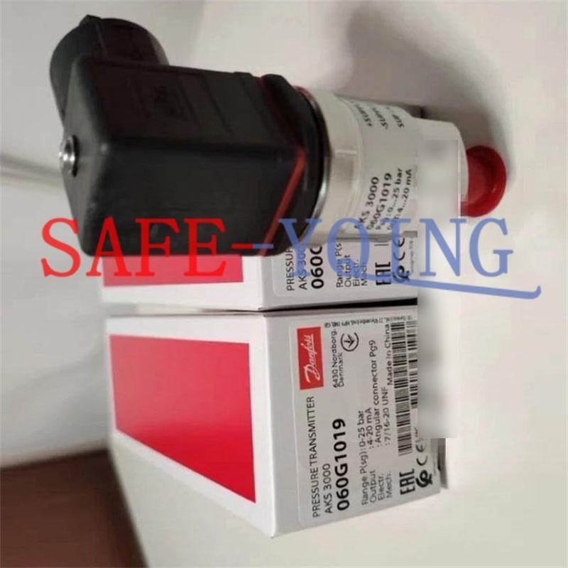 1PCS Danfoss pressure transmitter AKS3000 060G1019 NEW