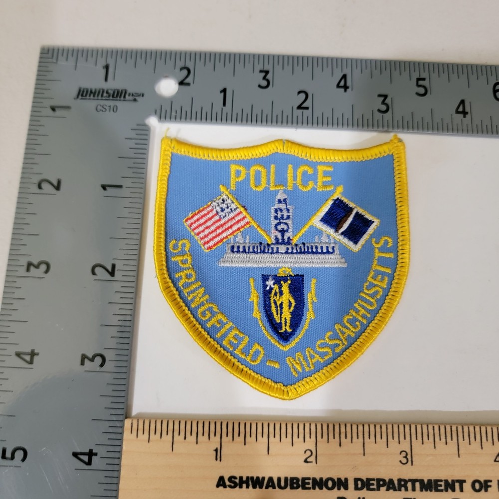 LE9b6 Police patch Massachusetts Springfield Smaller Version