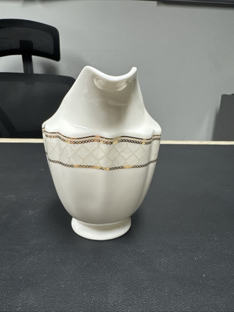 Lorren Home Trends Creamer Small