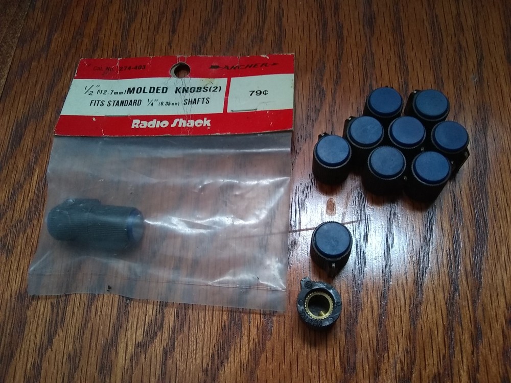 Archer Radio Shack 274-403 Molded Knobs Blue