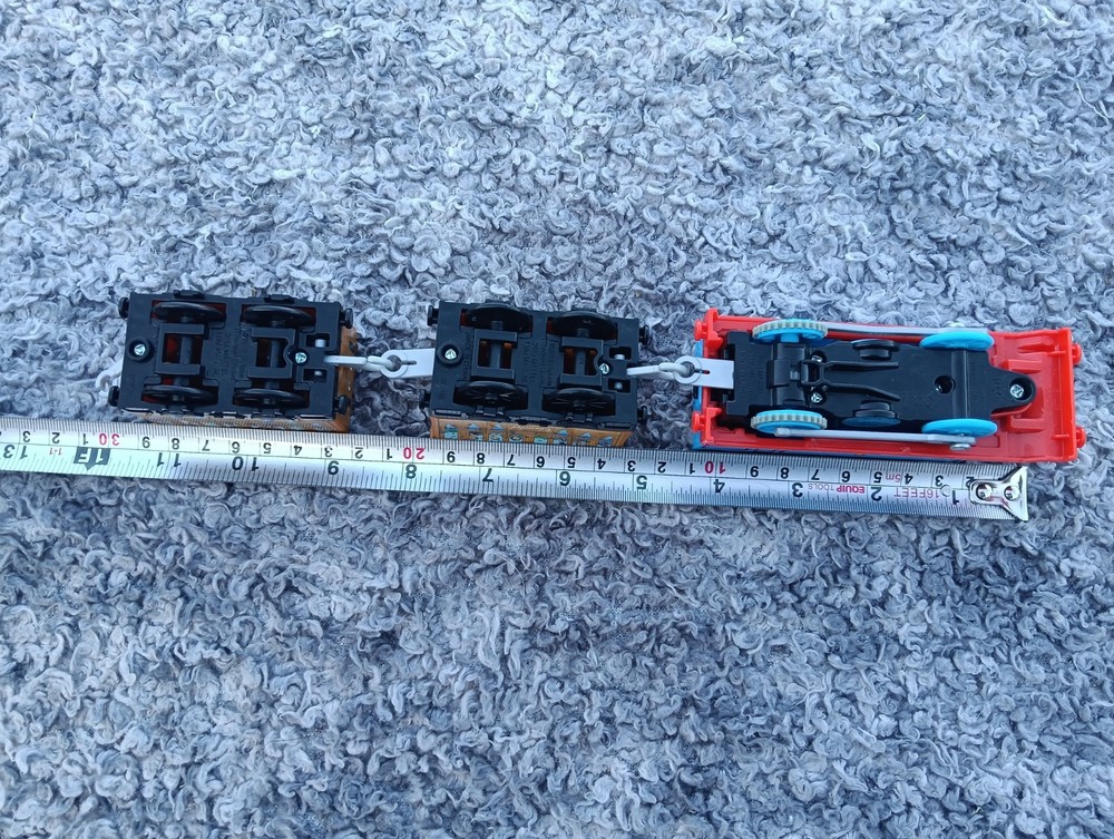 Thomas The Tank Engine Trackmaster :- Thomas Plus Clara & Clarabel Working