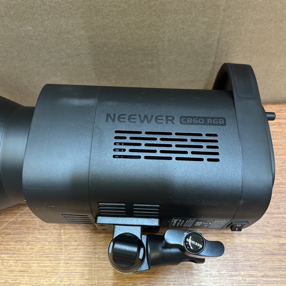 NEEWER CB60 RGB Video Light