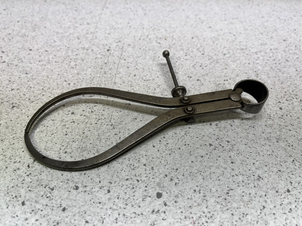 Pre-owned Starrett 6" Outside Spring Joint Caliper CER