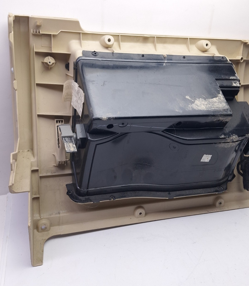 VOLKSWAGEN BEETLE GLOVE BOX 1998-2008 TAN OEM *Note