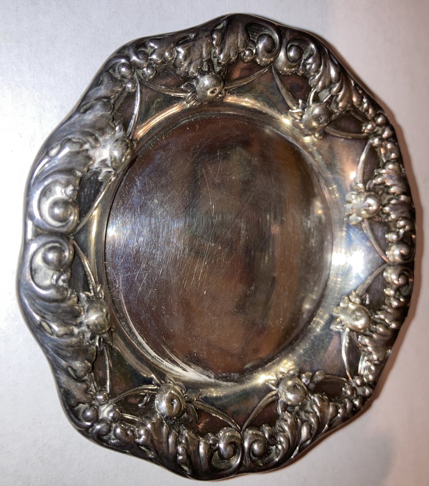 Antique Gorham Sterling Silver Repousse Nut Dish A1772