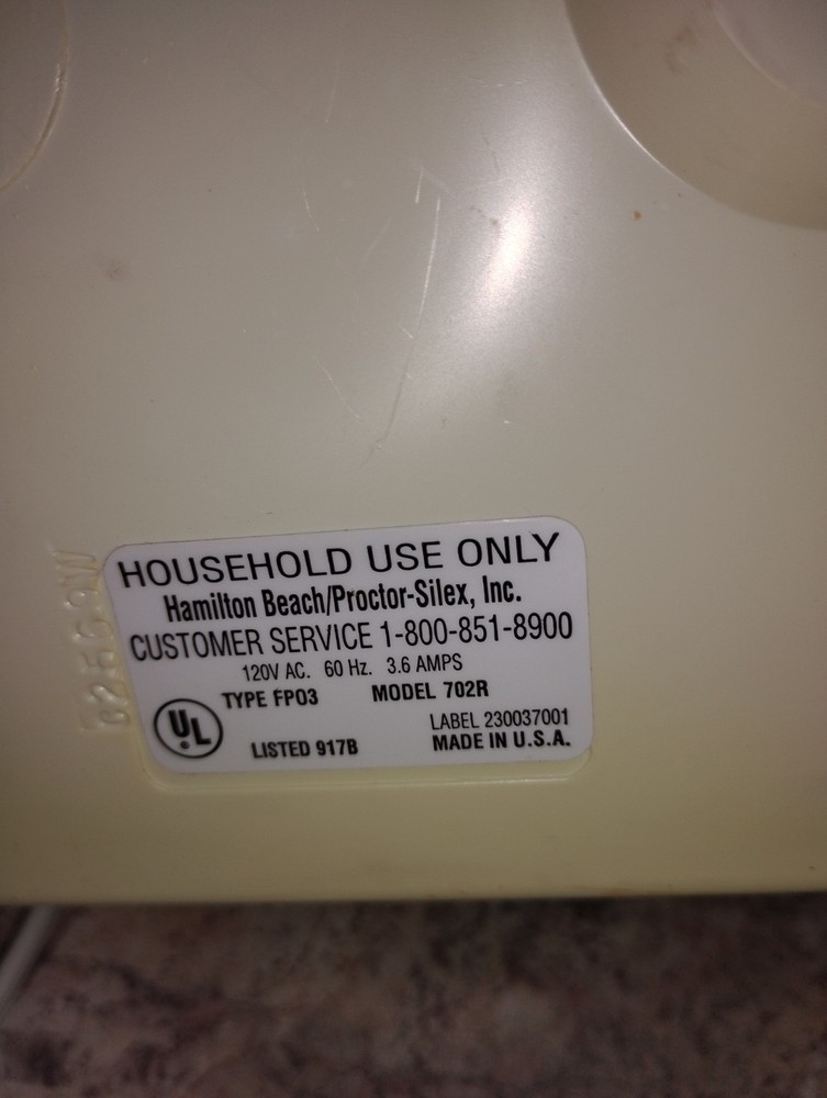 Hamilton Beach Food Processor Mod. 702R. Listed 917B