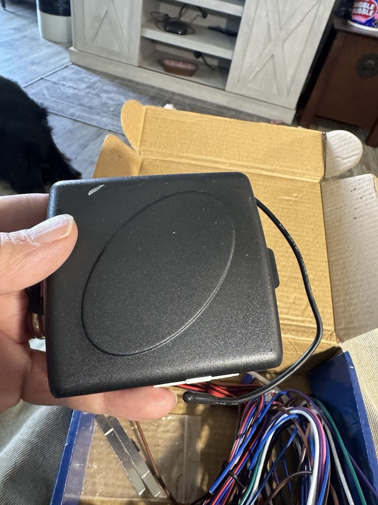 Car Keyless Entry Security Alarm System with Remote Engine Start and Push to....