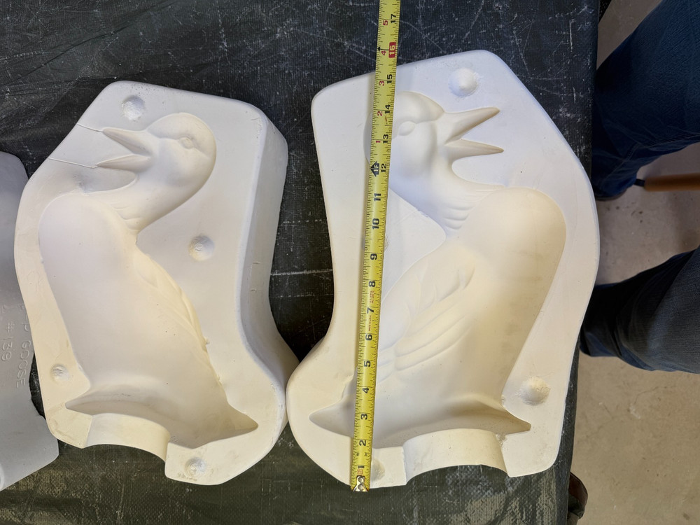 VINTAGE CASTER CERAMIC MOLD #511 LARGE STAND DUCK