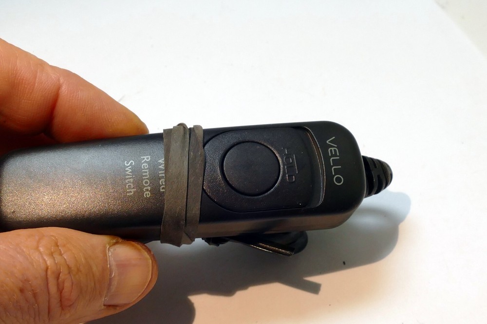 VELLO Remote SWITCH Cable Shutter release AZ1012 for Nikon