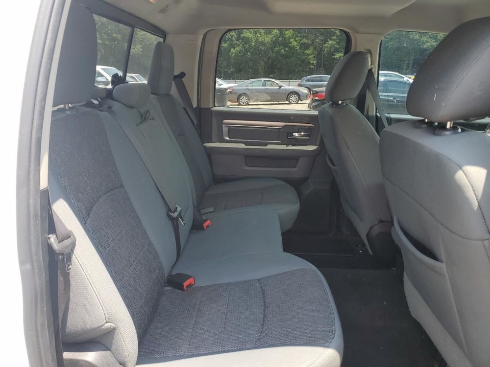 TDODR1500 2015 Glove Box 4741829