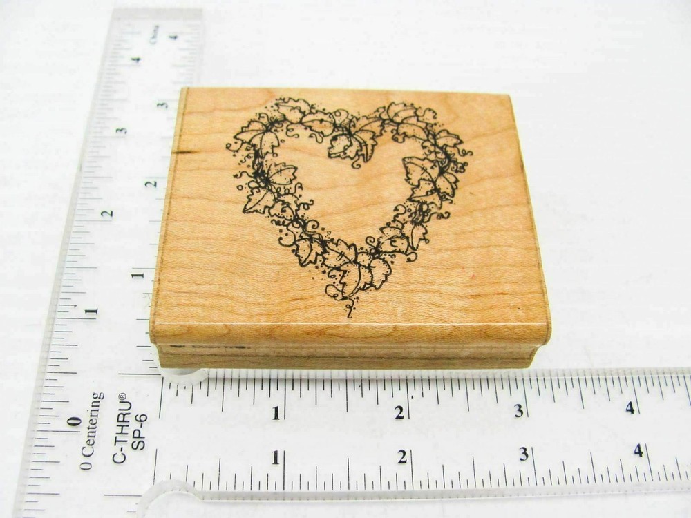 Wreath Heart Rubber Stamp - Stamp Set A23