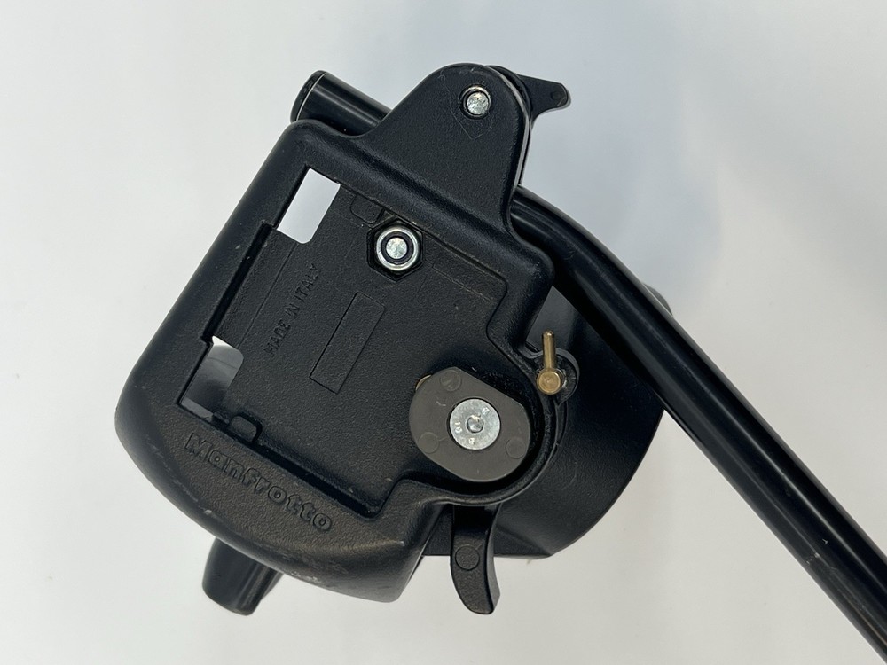 Manfrotto 128RC Fluid Video Head with handle