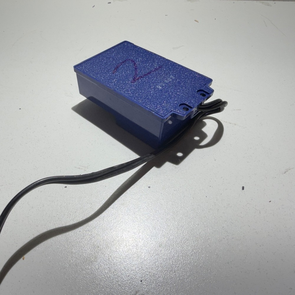 Life-Like #390J Model Train Hobby Transformer Tested Works No Box (2)