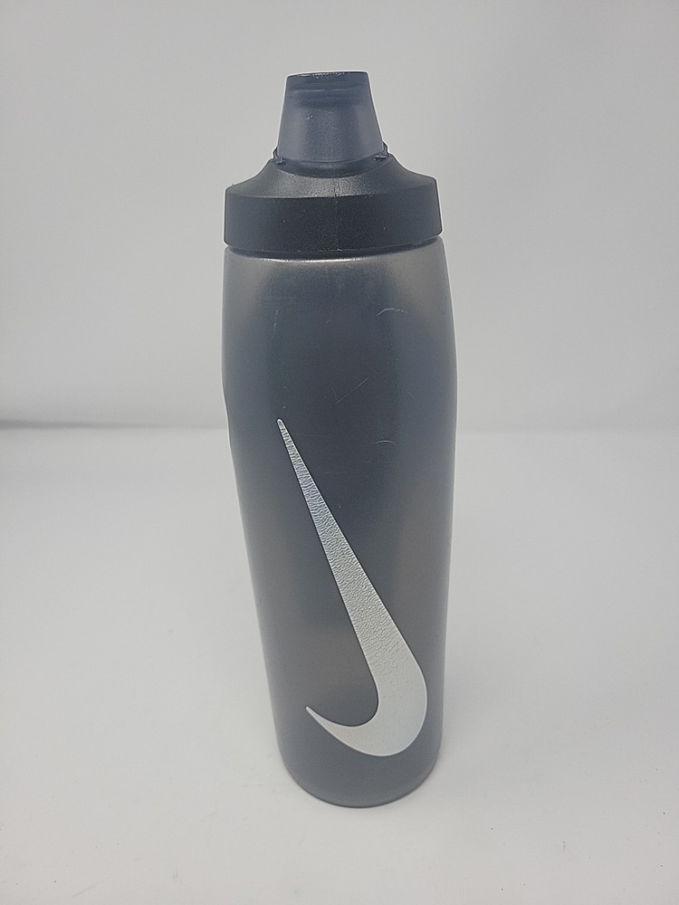Nike Hypercharge Hyperfuel 32 Oz. Water Bottle Flip