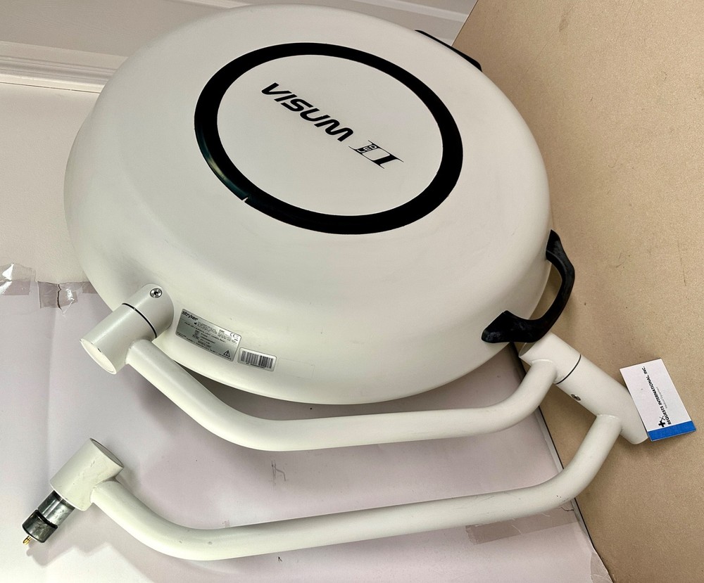Stryker Visum LED II Surgical Light
