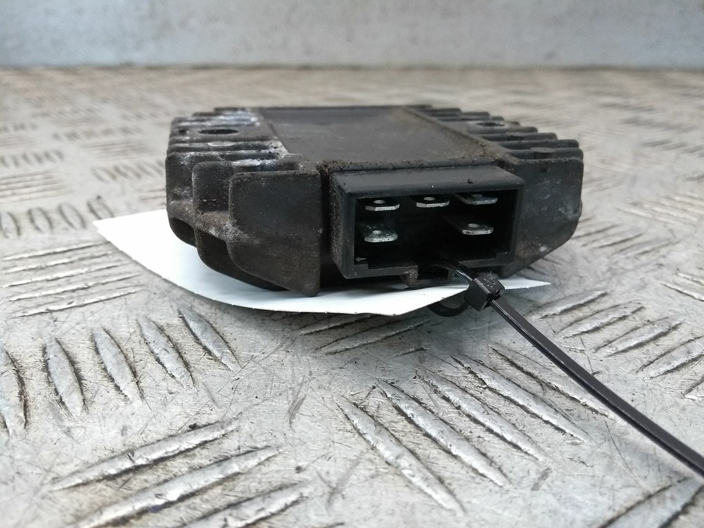 2000 YAMAHA YZF 600 R THUNDERCAT RECTIFIER REGULATOR