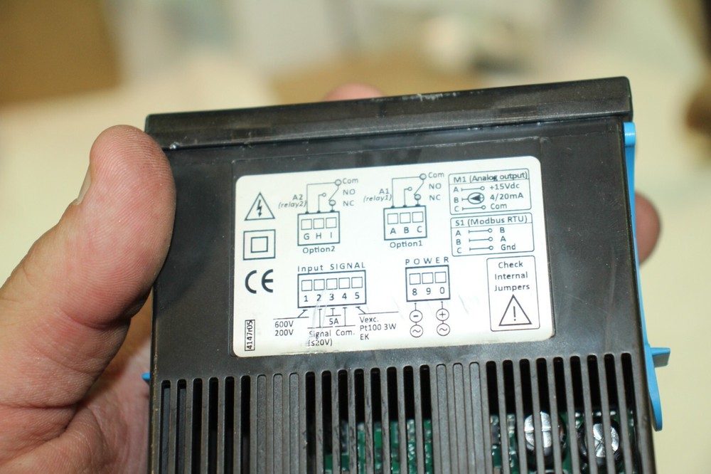 Laurel Electronics L40 Voltage Panel Meter