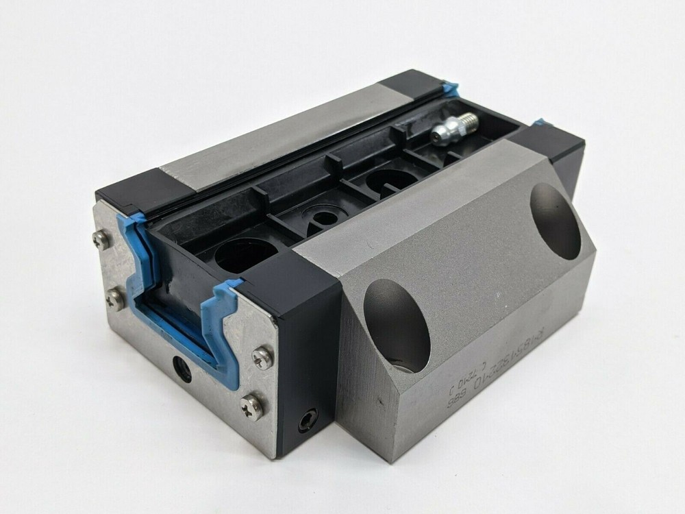 Rexroth R185132210 Runner Block / Roller Rail 35mm Flanged