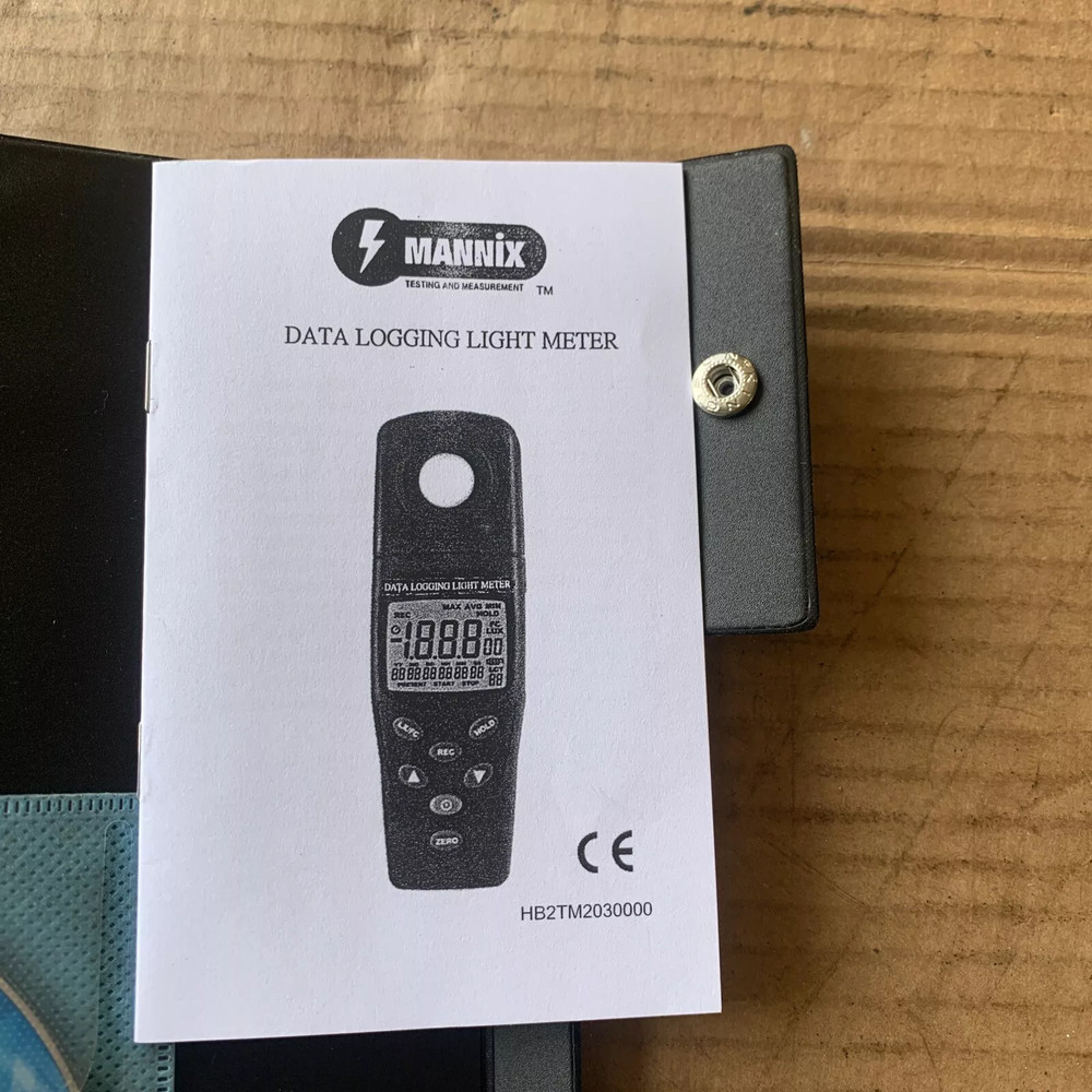 MANNIX Data Logging Light Meter TM203