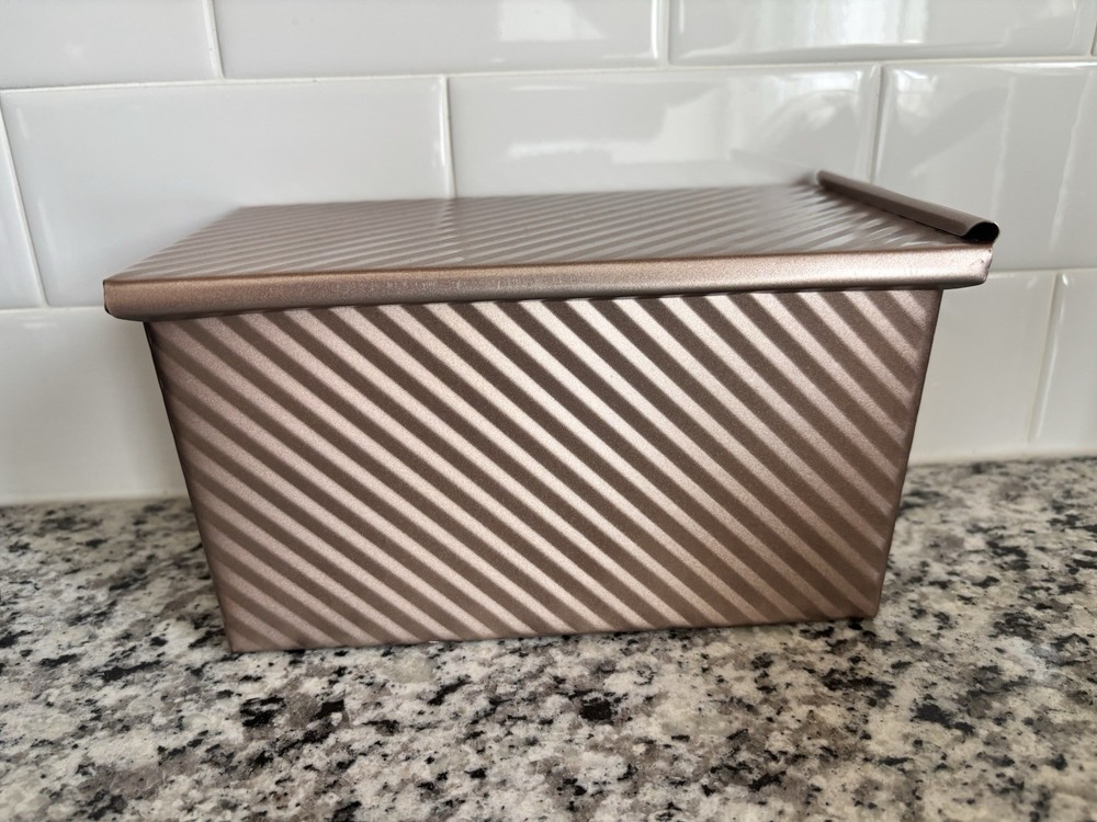 Bread Load Pan with Lid Stainless Steel Bakeware  Ventilation