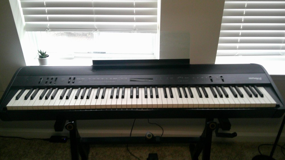 Roland FP-90 Digital Piano