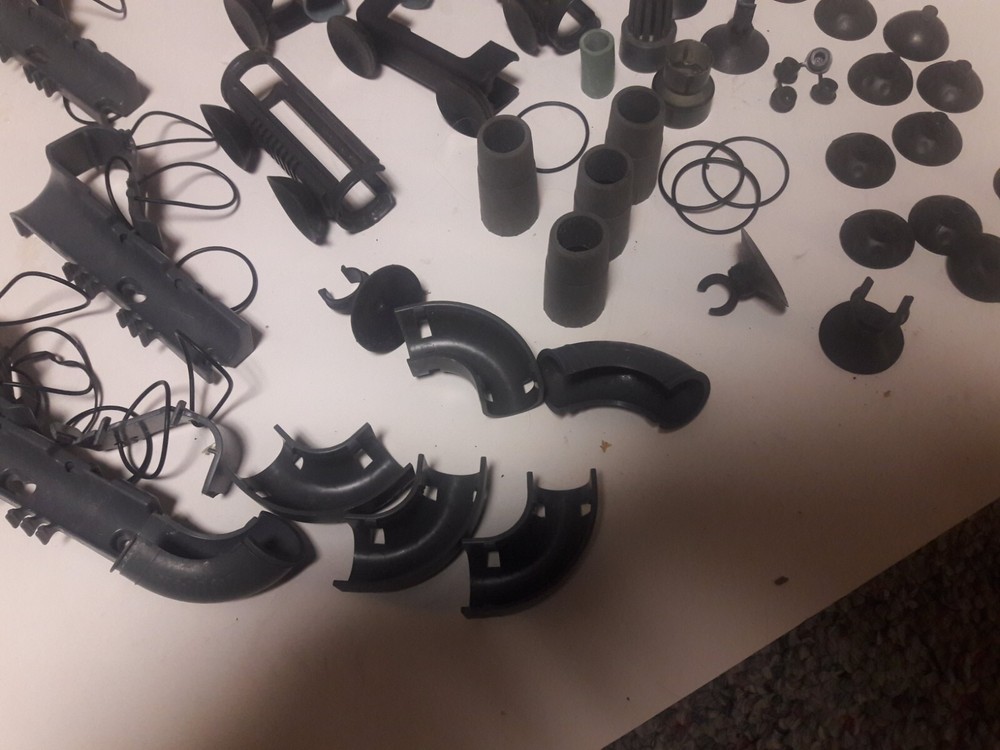 Assorted Aquarium Hose Fasteners 16/22 mm. Pre-Owned.
