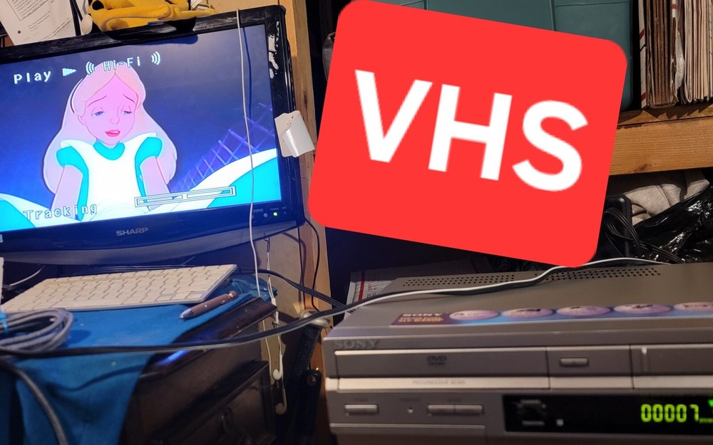 Sony SLV-D350P DVD / VCR Combo Working No Remote Read Description