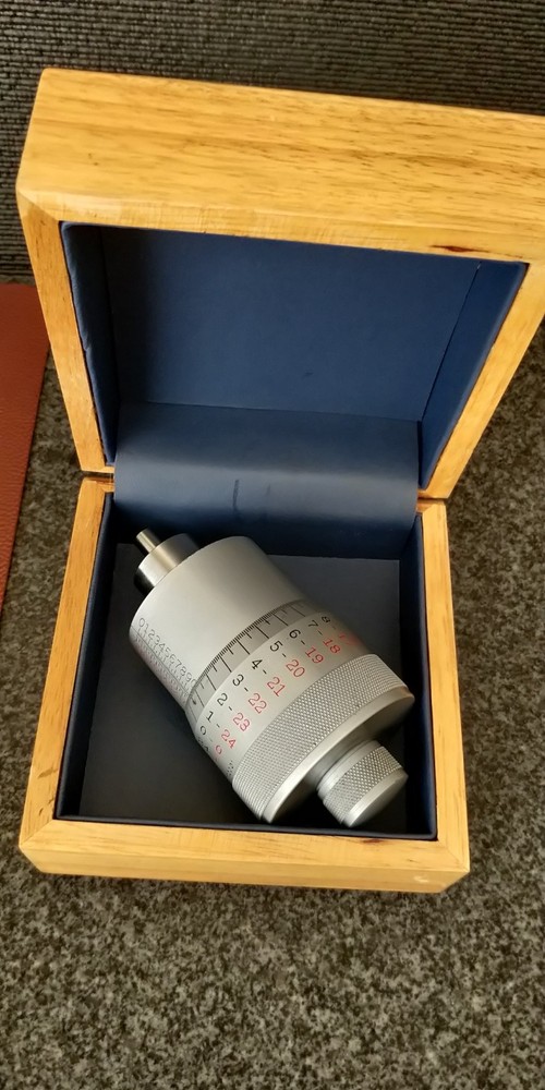 lufkin No. 1011B large Micrometer head. reading in both directions