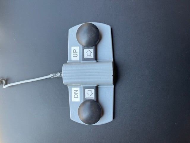 Armedica Hi/LO Treatment Table