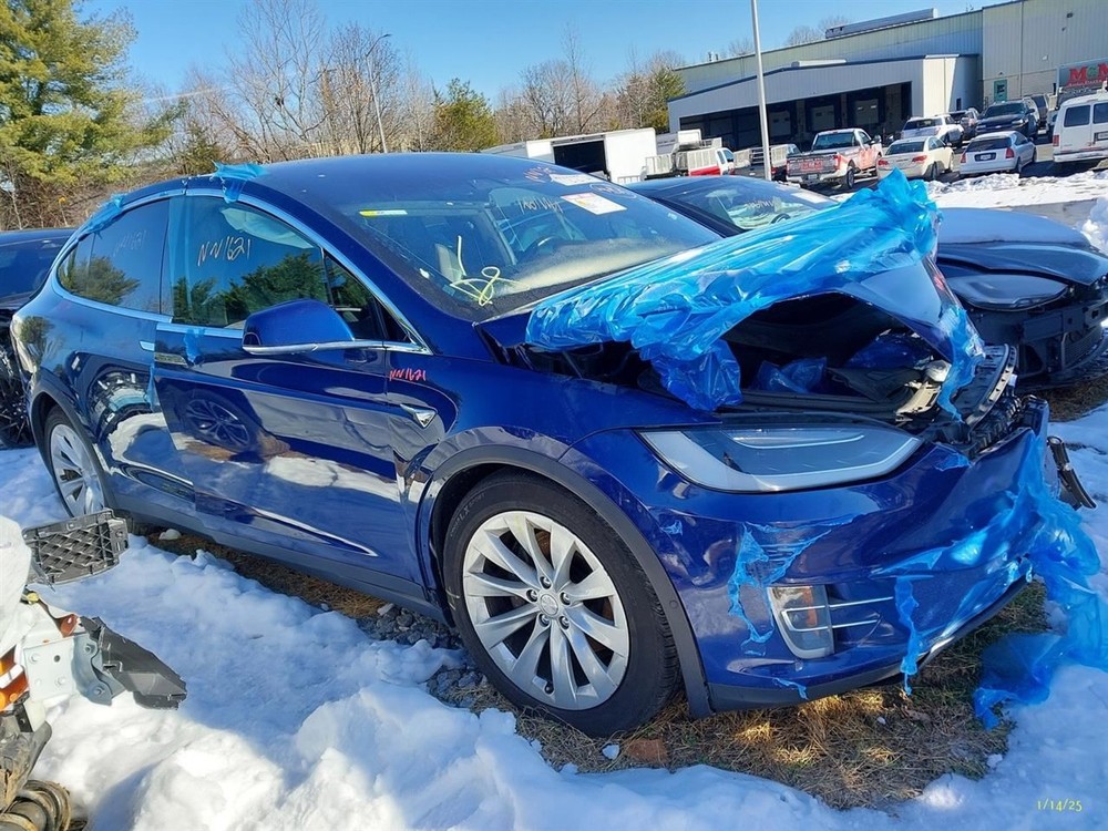 TESLA X 2017 Camera/Projector 3412805