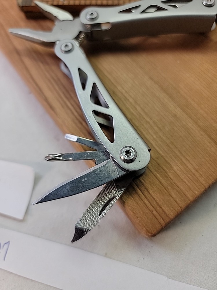 Multi Tool 8 Blades Unbranded