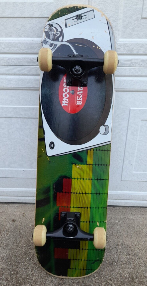 Moose Deck Rare Complete Skateboard Canadian Maple Moose Beats 8.0"
