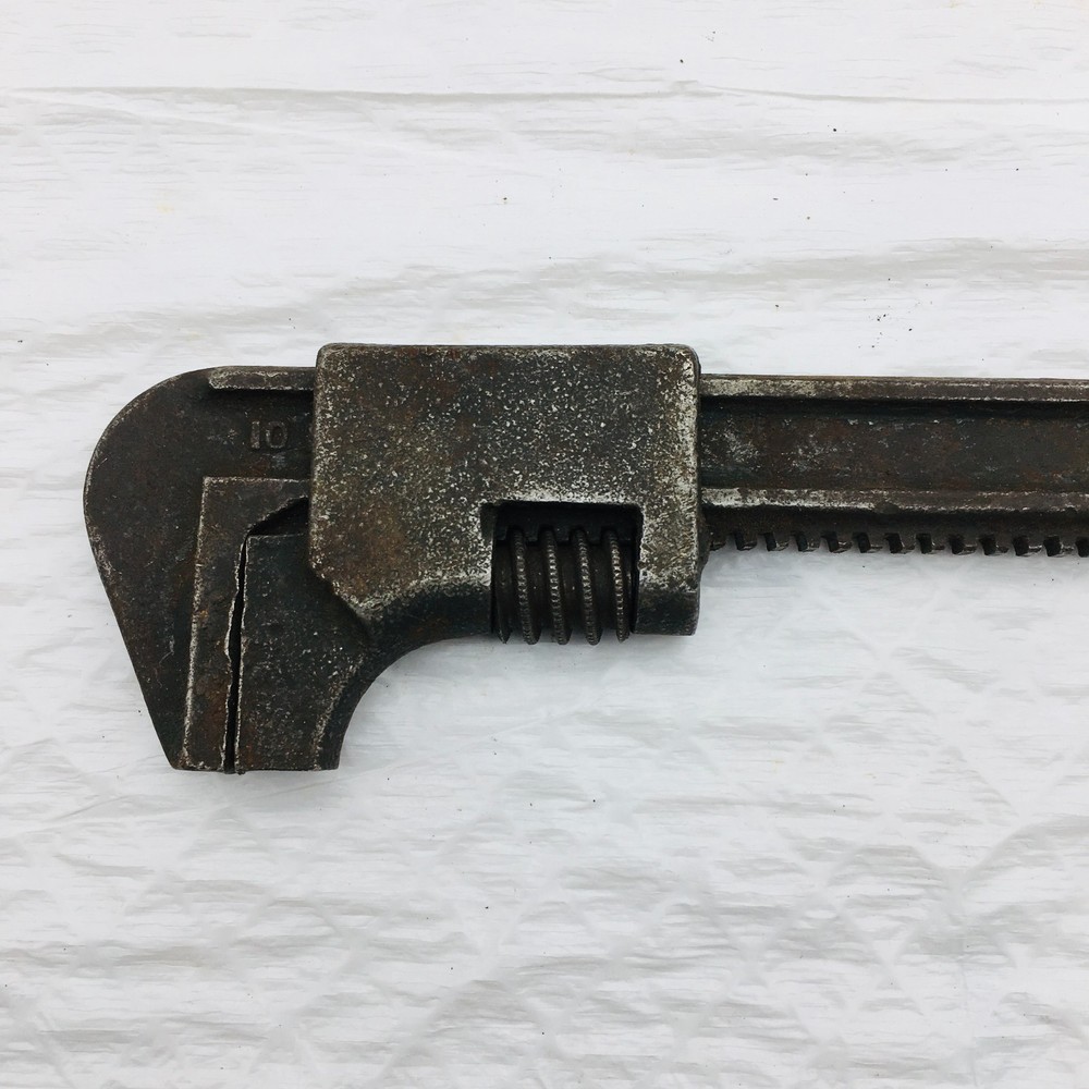 10 IN Auto Pipe Wrench Vintage
